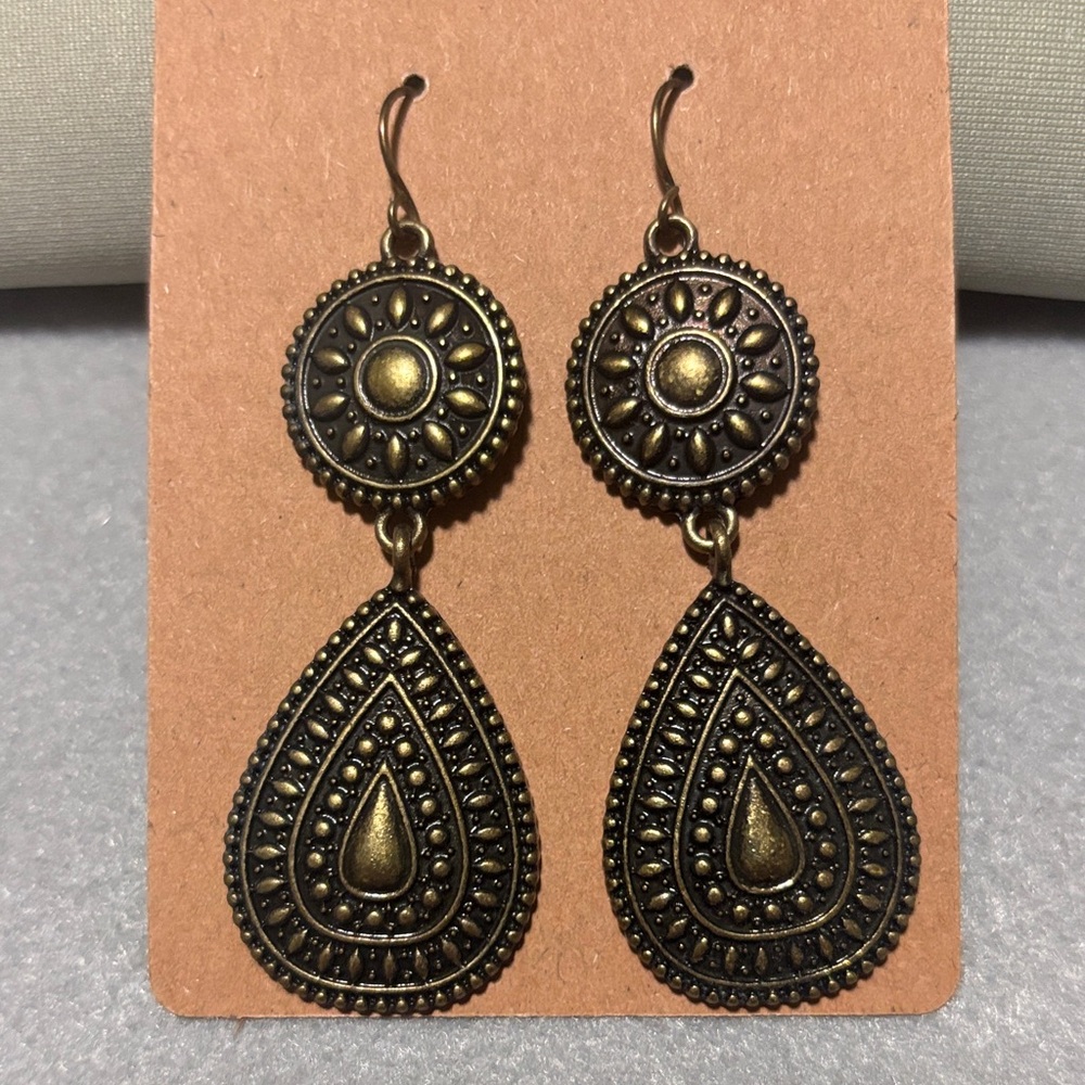 Antique Gold Teardrop Earrings